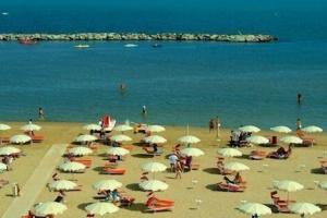 Residence Algarve, Римини