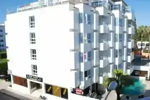 New Farah Hotel, Агадир