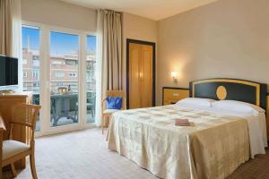 Hotel Macià Condor, Гранада