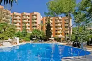 Globales Nova Apartamentos, Кала-Майор