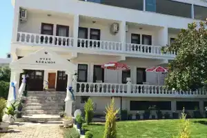 Keramos Hotel, Орен