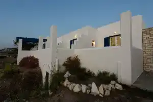 Aigaiou Avra Apartments, Парикия
