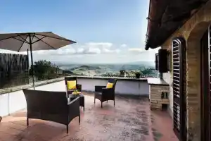 B&b Palazzo Tortoli, Сан-Джиминьяно