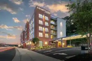 Courtyard by Marriott Asheville Biltmore Village, Ашвилл
