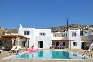 Zeus Seafront Villa, Миконос