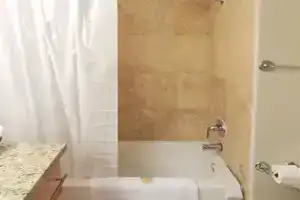 Fabulous Pristine Park Side Townhome, Даллас
