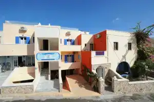 Orfeas Apartments, Камари