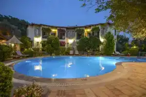 Olive Garden Apart Hotel, Гечек