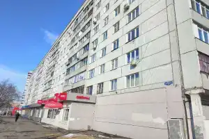 5 Звезд Двухкомнатная квартира по улице Робеспьера 32, Красноярск