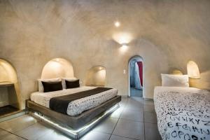 Katerina's Castle Hotel & Suites, Имеровигли