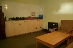 A Apartments, Патан