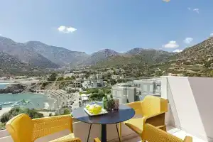 Mira Mare Luxury Residence, Балион