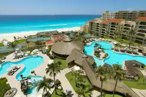 Отель «Emporio Cancun», Канкун
