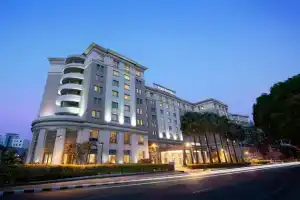 Отель «Parkroyal Yangon», Янгон