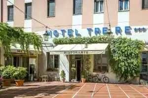 Hotel «Tre Re», Комо