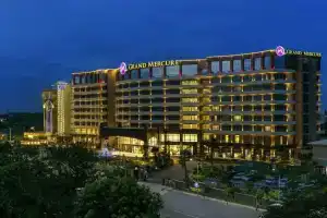 Отель «Grand Mercure Yangon Golden Empire», Янгон