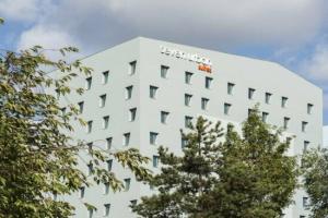 Seven Urban Suites Nantes Centre, Нант