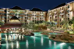 Novotel Phuket Vintage Park Resort - Sha Plus, Патонг