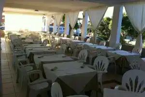 Green Gallery Hotel and Restaurant, Муравера