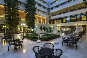 Tacün Nisa Resort, Текирова