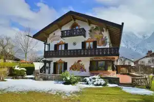 Ferienwohnung Johannesklause, Миттенвальд