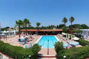 Sandy's Studios Apartments & Log Villas, Кос