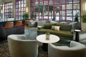 Atlanta Marriott Suites Midtown, Атланта