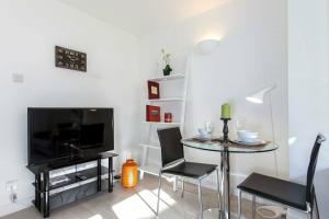 Club Living - Piccadilly & Covent Garden Apartments, Лондон