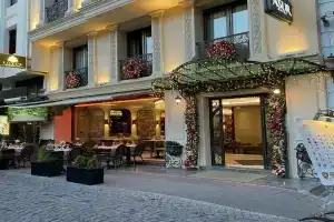 Asur Hotel, Стамбул