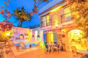 Alacati Asmali Konak Hotel, Алачати