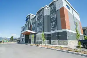 Park Inn by Radisson, Kelowna, Келоуна