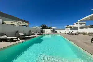 Elite Luxury Residence, Торре-Суда