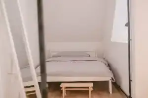 Schöndorf Hostel, Братислава