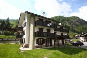 Champoluc Apartments, Шамполюк