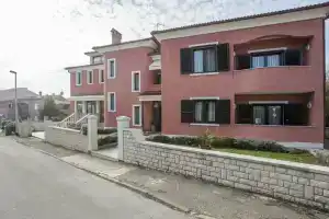 Villa Rose, Ровинь