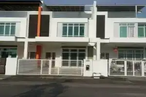 Central Lodge @ Balik Pulau by D Imperio Homestay, Байян Лепас