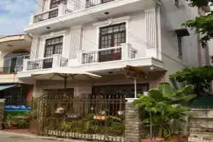 Little Home Hostel, Нячанг