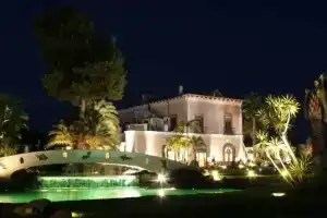 Villa Rota Resort, Торре-Аннунциата