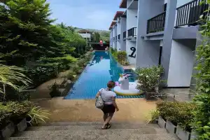 Peace Blue Naiharn Resort Phuket, Най Харн