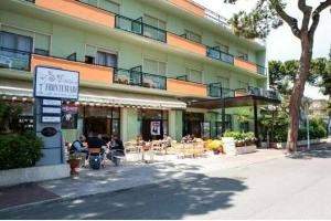 Hotel Clorinda, Розето-дельи-Абруцци