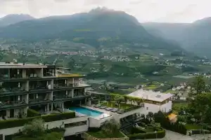 Vinea - Suites & Apartments, Мерано