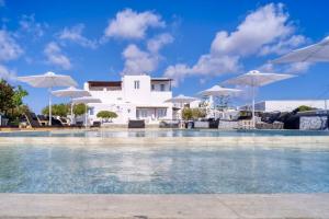 Mykonos Eight, Миконос