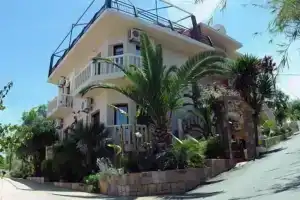 Frideriki Studios & Apartments, Платаньяс
