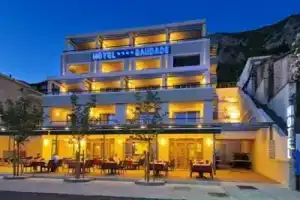 Hotel «Krilo», Подстрана