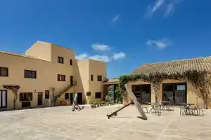 La Tonnara di Bonagia Resort, Вальдериче