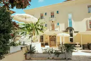 Albergo Ristorante Belsito Fiuggi Nhost, Фьюджи