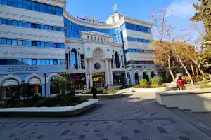 Khaghani Center Hotel, Баку