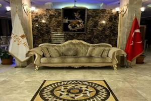 Grand Ezel Hotel, Мерсин