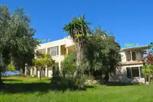 Lemoni Apartments, Пелекас