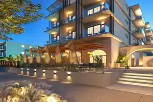 Cabana Blu Hotel & Suites, Кардамена